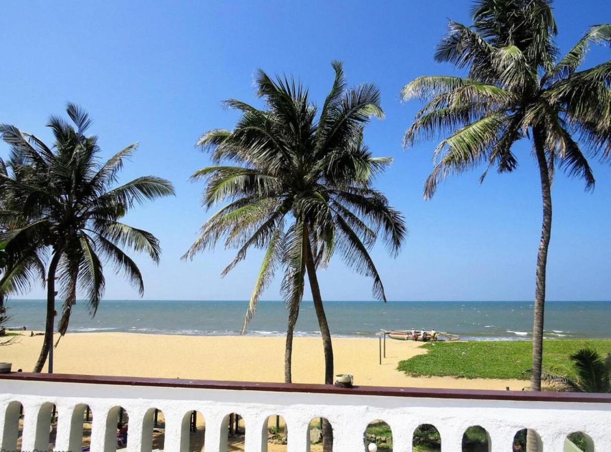 Hotel Silver Sands Negombo Esterno foto