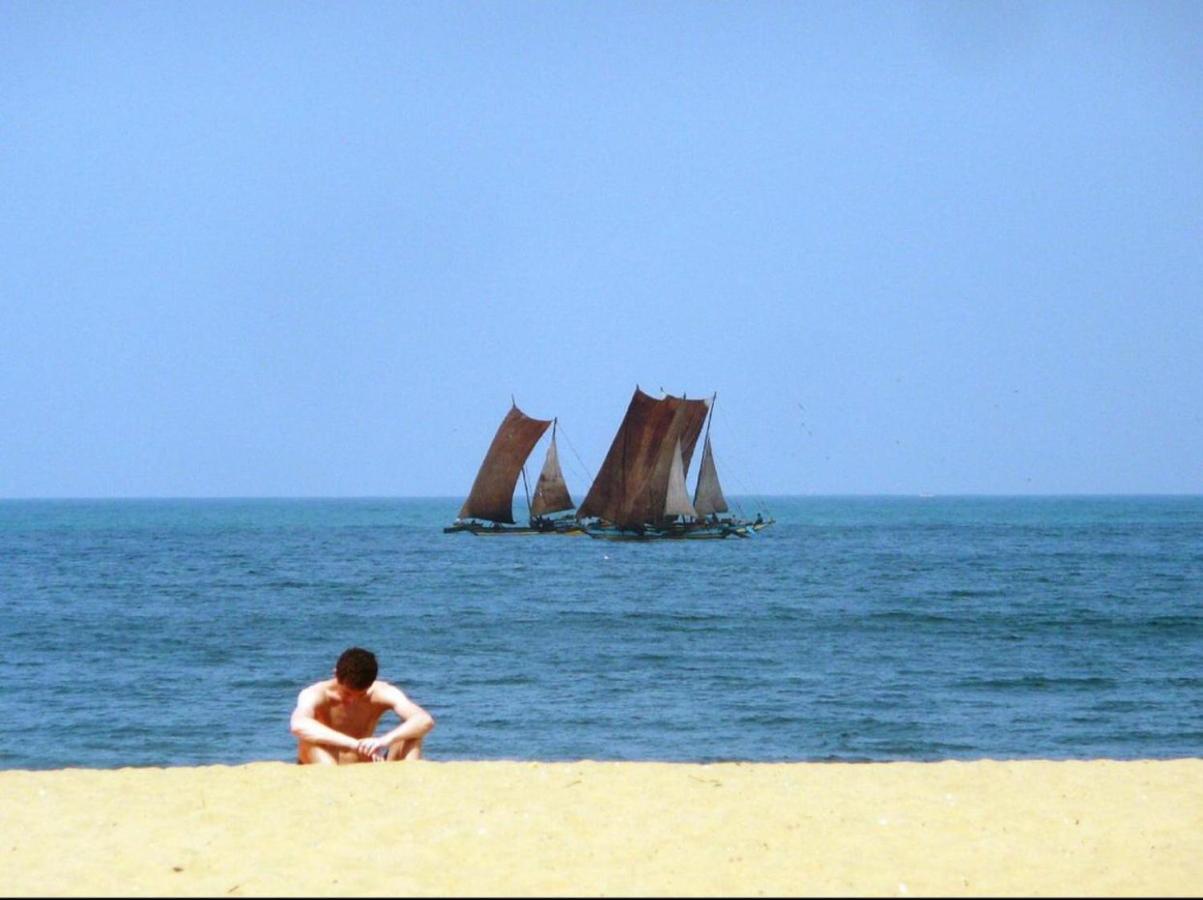 Hotel Silver Sands Negombo Esterno foto