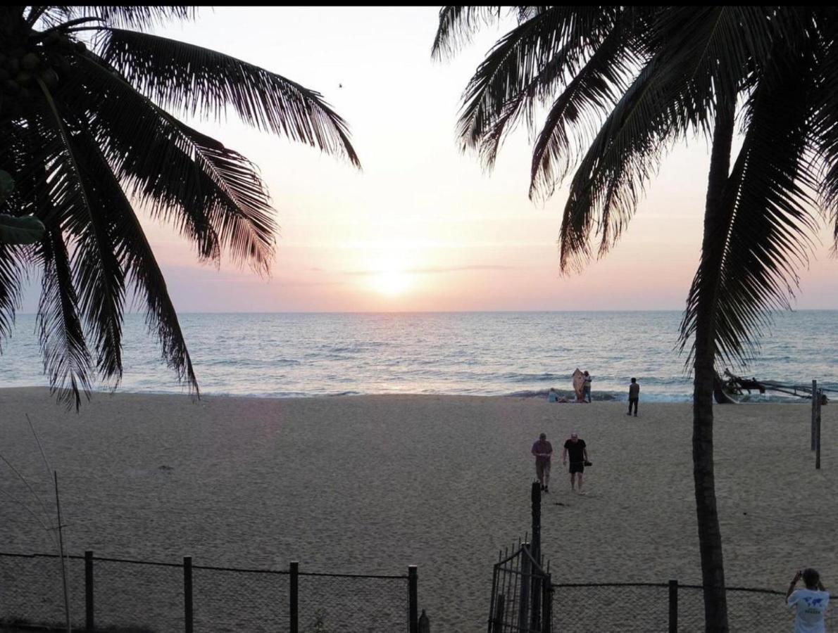 Hotel Silver Sands Negombo Esterno foto