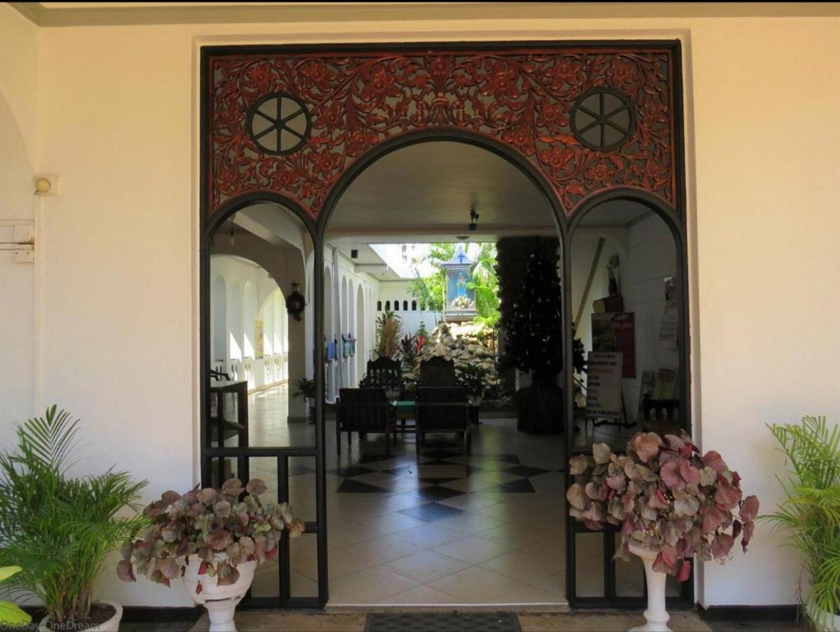 Hotel Silver Sands Negombo Esterno foto