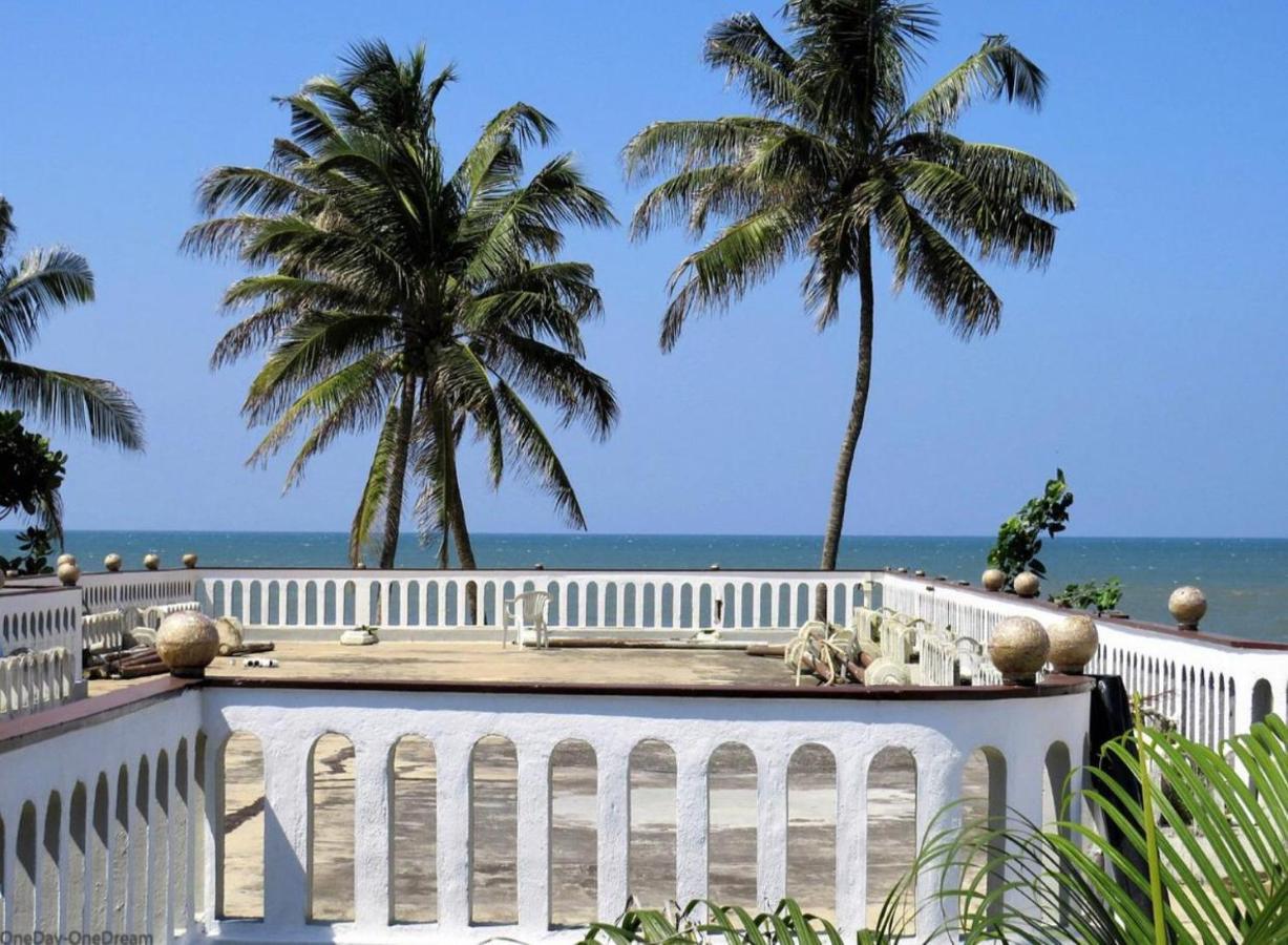 Hotel Silver Sands Negombo Esterno foto