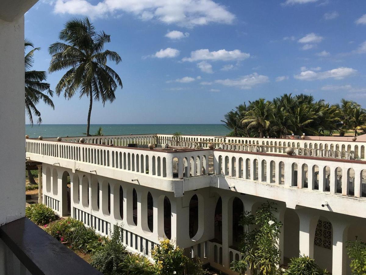 Hotel Silver Sands Negombo Esterno foto